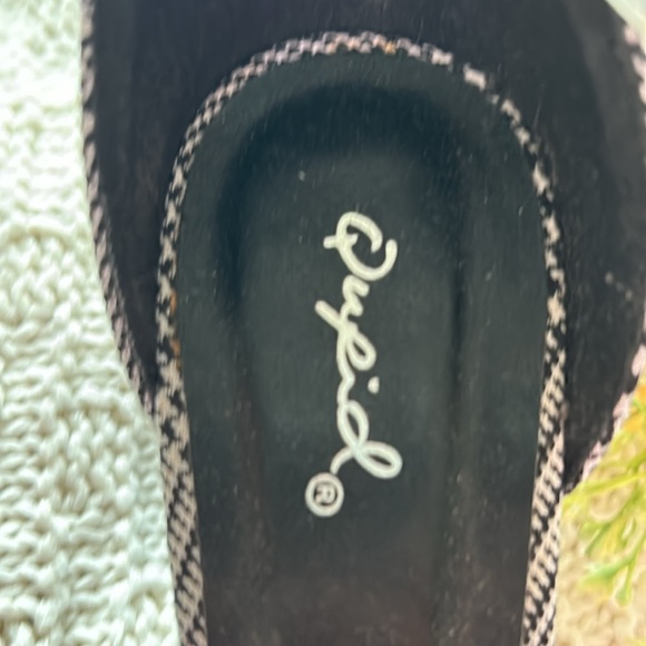 Brand newQupid ankle strap heels - Picture 3 of 4